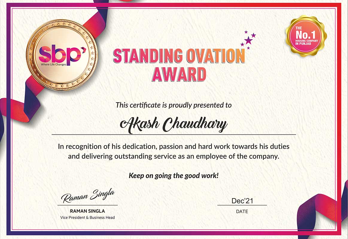 standing ovation award receive by akash chaudhary